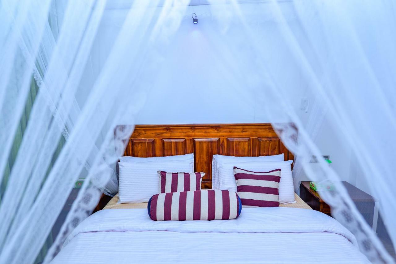 Third Eye Ella Hotel Екстериор снимка