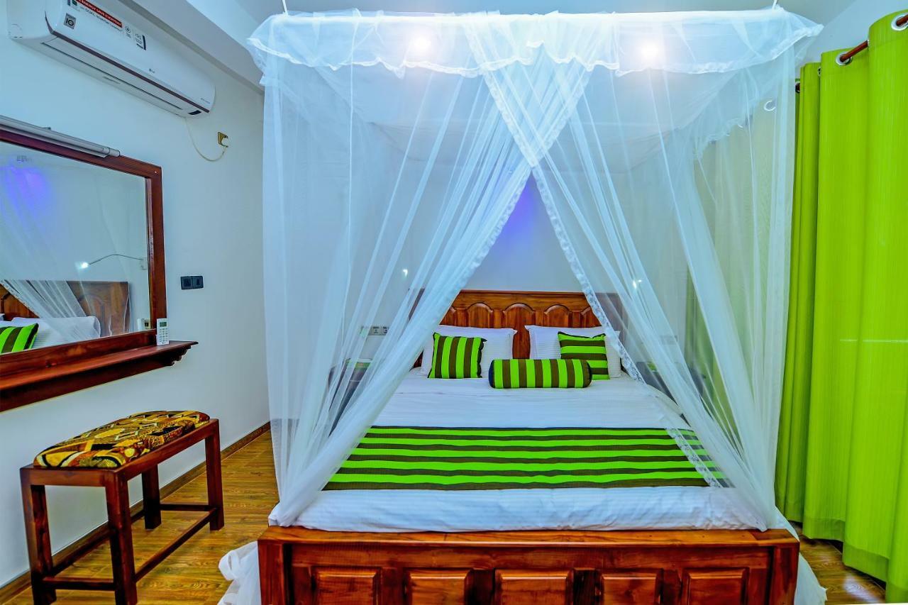 Third Eye Ella Hotel Екстериор снимка