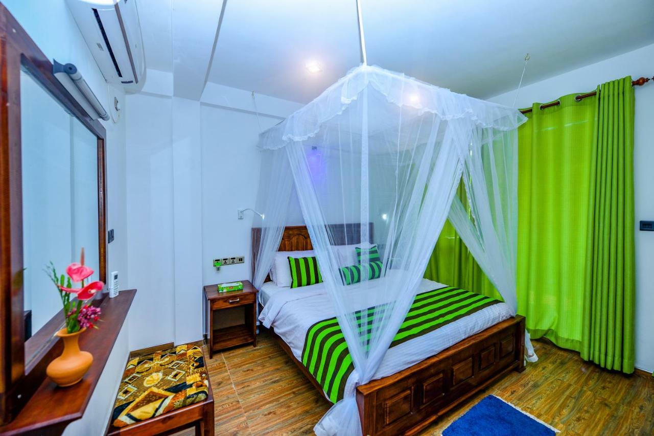 Third Eye Ella Hotel Екстериор снимка